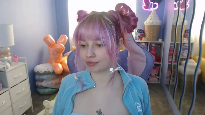 Angelina_Glass