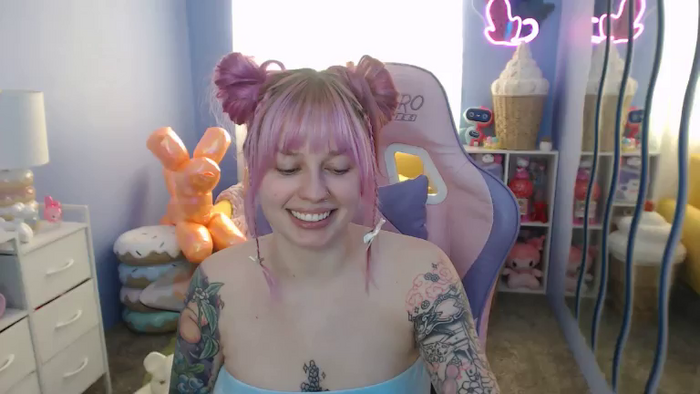Angelina_Glass