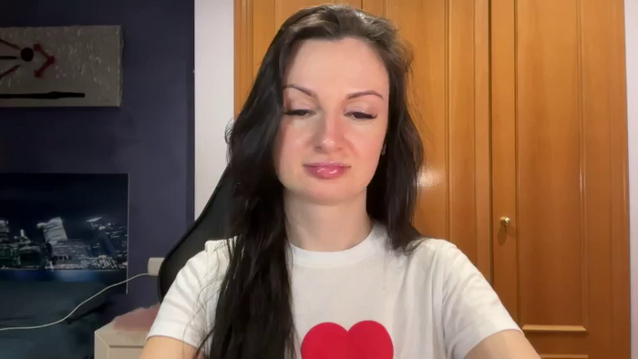 GloriaM