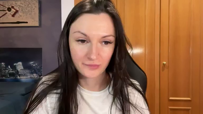 GloriaM