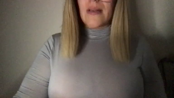 MistressLouUK