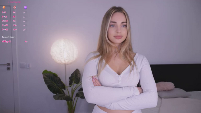 Nicole_youthfull18