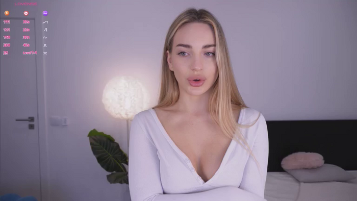 Nicole_youthfull18