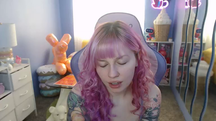 Angelina_Glass