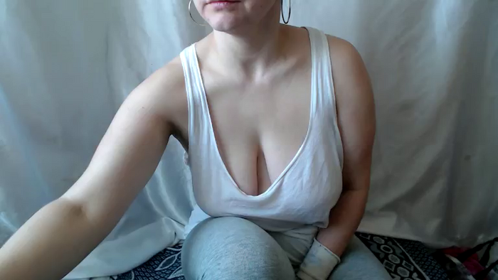 BettyGirlKiss
