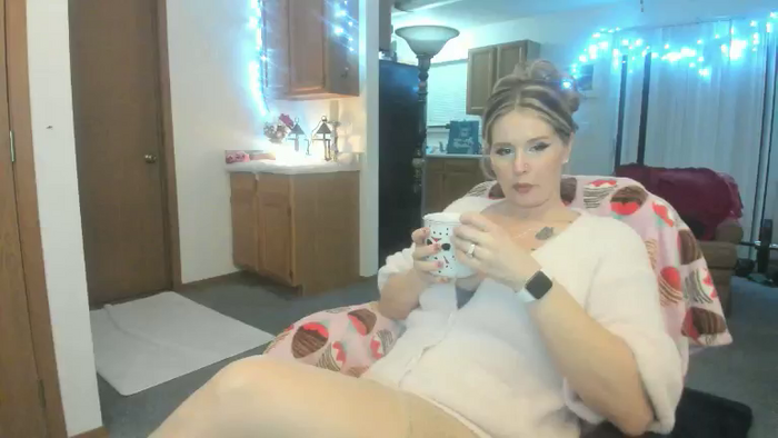 Hottyhousewife18