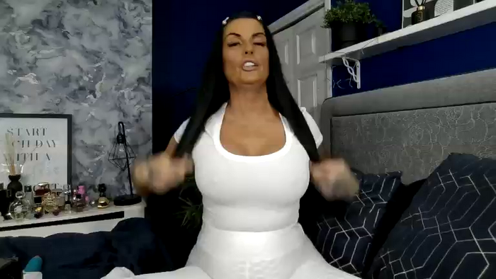 BellaVixen23