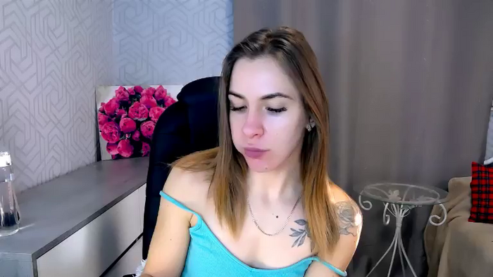MeganNaughtyy