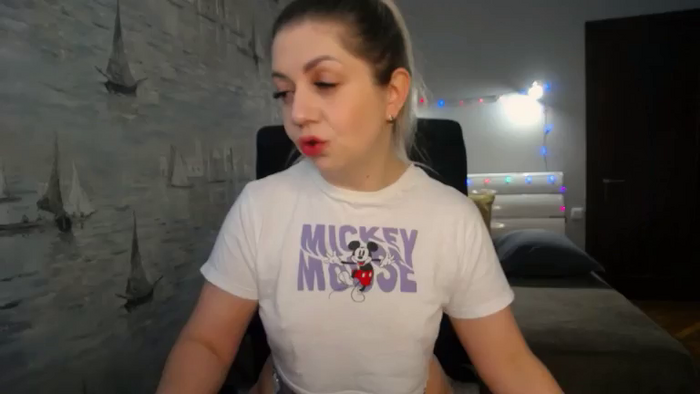 Nichole_Hill