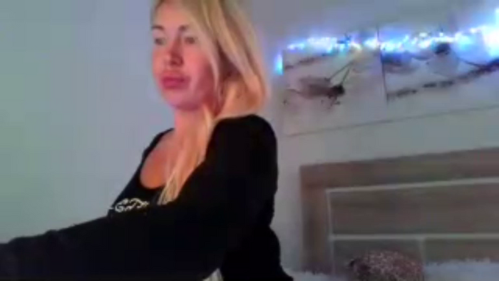 passionatekissEm