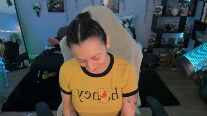 Alyx_Singer