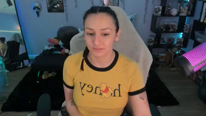 Alyx_Singer