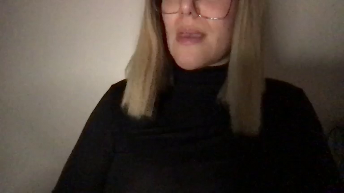 MistressLouUK