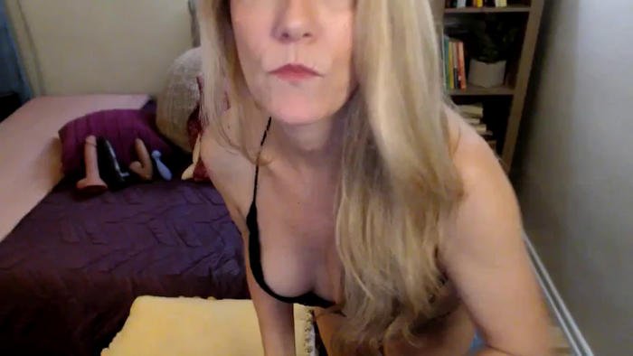 SweetCougarCandy