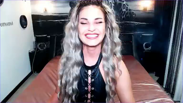 Sarah_Diamond_TS