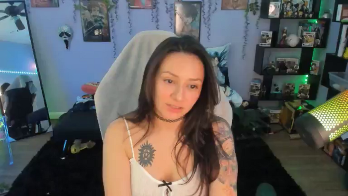 Alyx_Singer