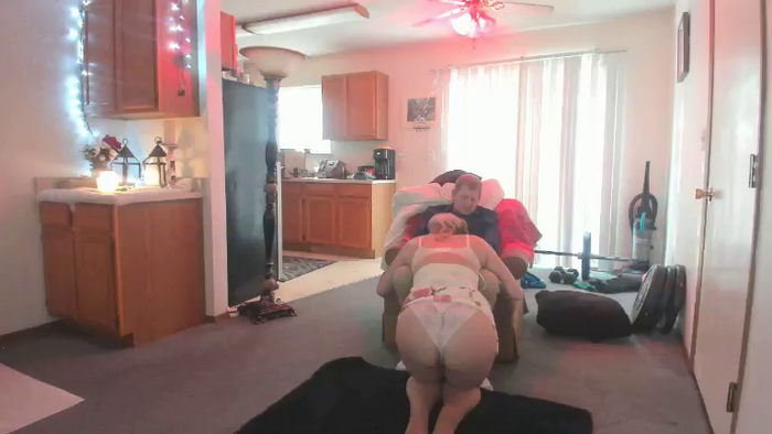 Hottyhousewife18