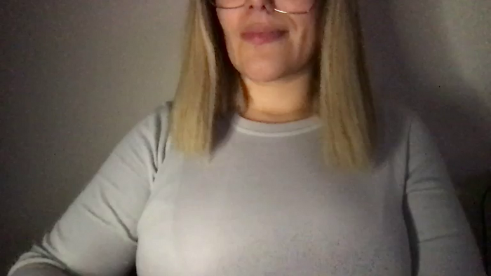 MistressLouUK