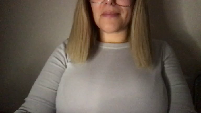 MistressLouUK