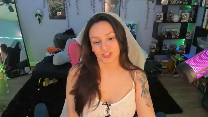 Alyx_Singer