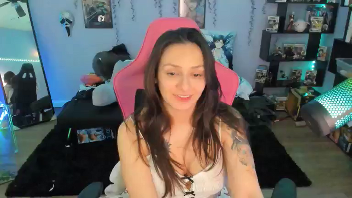 Alyx_Singer