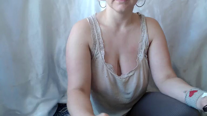 BettyGirlKiss
