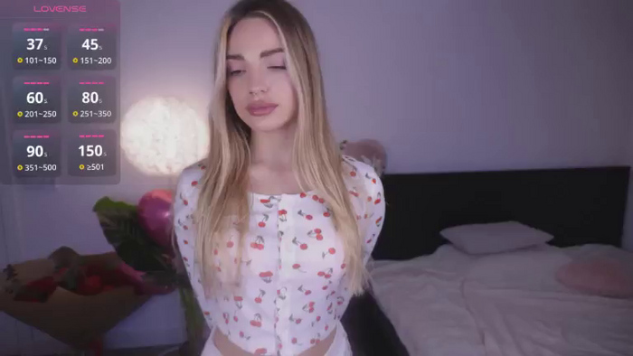 Nicole_youthfull18