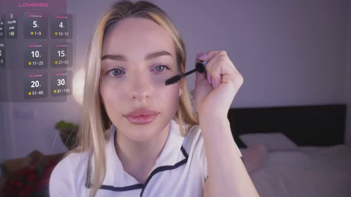 Nicole_youthfull18