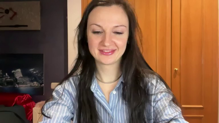 GloriaM