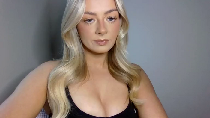 X_Zoey_UK