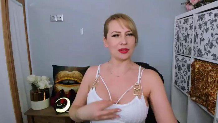 LatoyaSensual