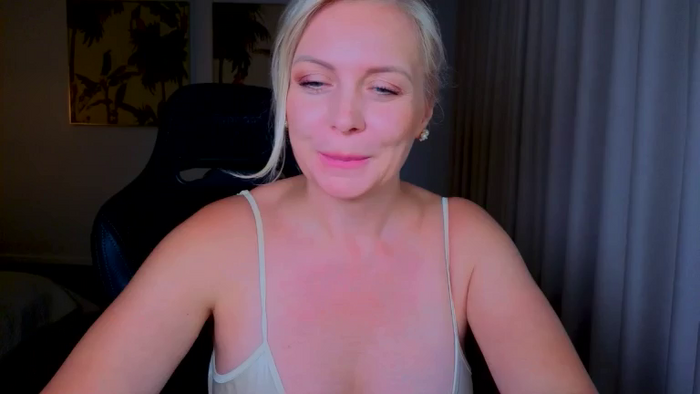 MsLindsayDevis