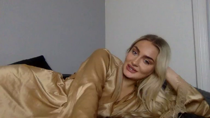 arabella_dominates
