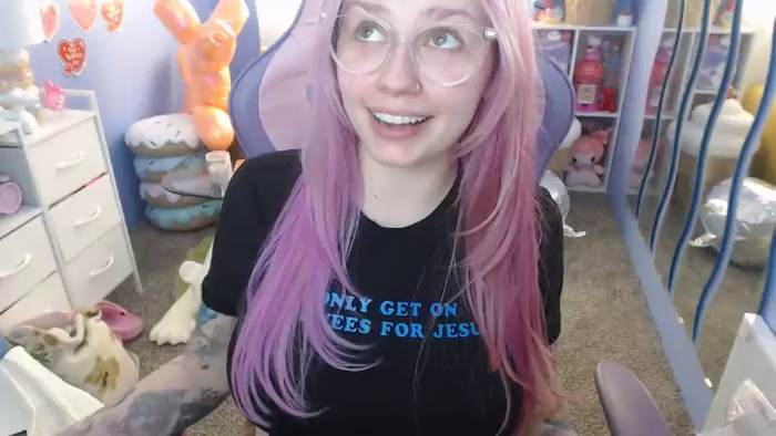 Angelina_Glass