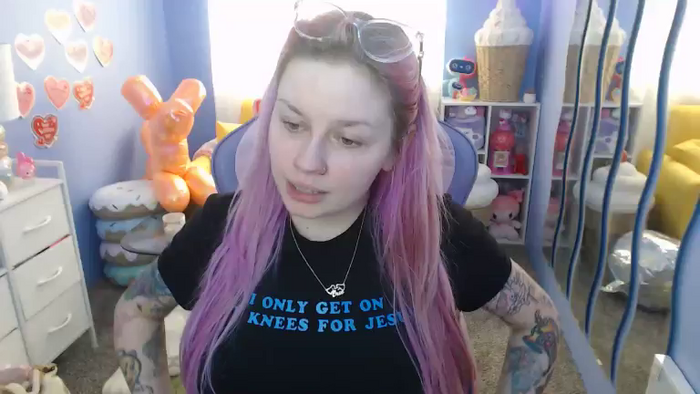 Angelina_Glass