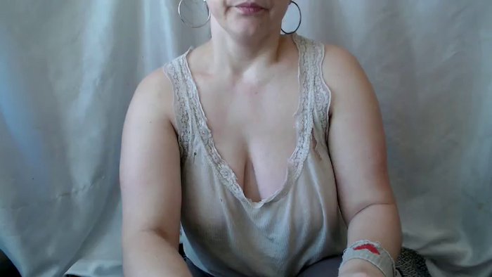 BettyGirlKiss