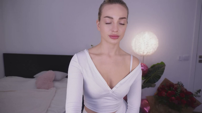 Nicole_youthfull18
