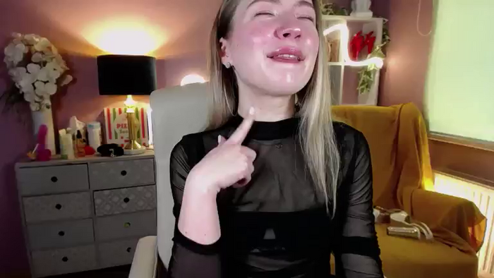 MiaxLoveQueen