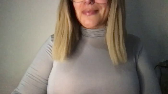 MistressLouUK