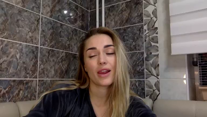 Tina_a