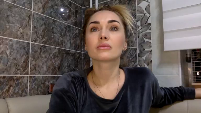 Tina_a