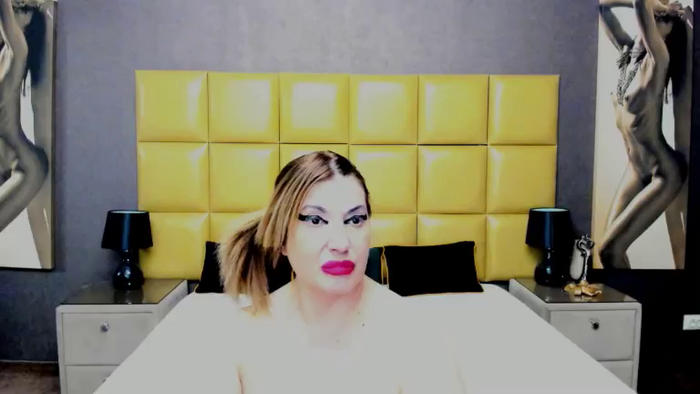 KiraLeila