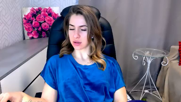 MeganNaughtyy