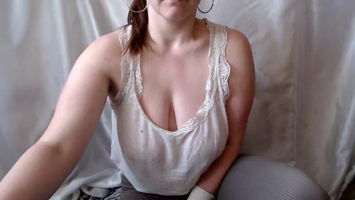 BettyGirlKiss