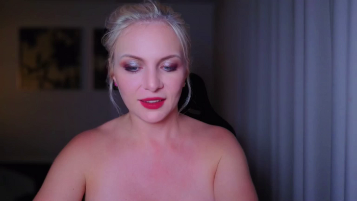 MsLindsayDevis