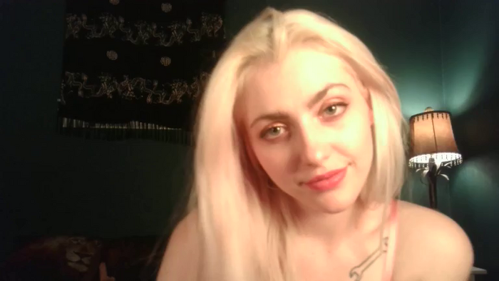 AlexMarieXOXO