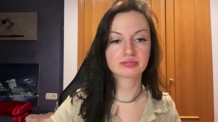 GloriaM