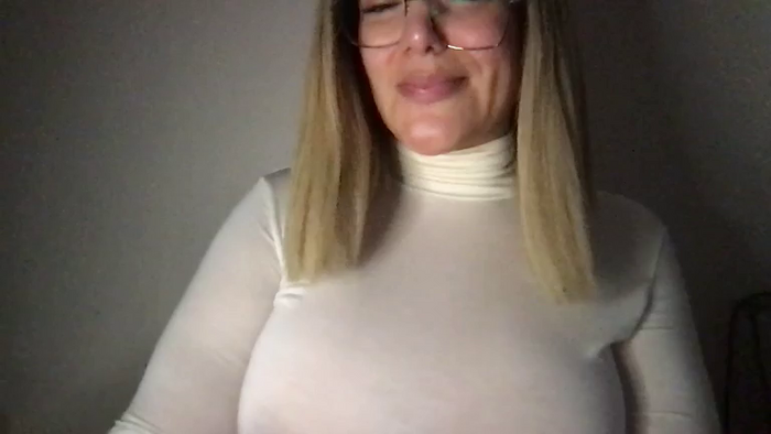 MistressLouUK
