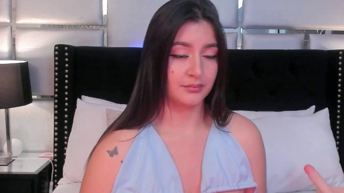 AnnieLeonii