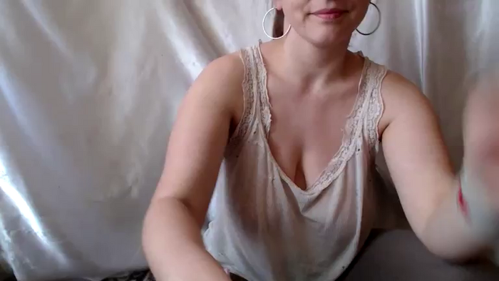 BettyGirlKiss